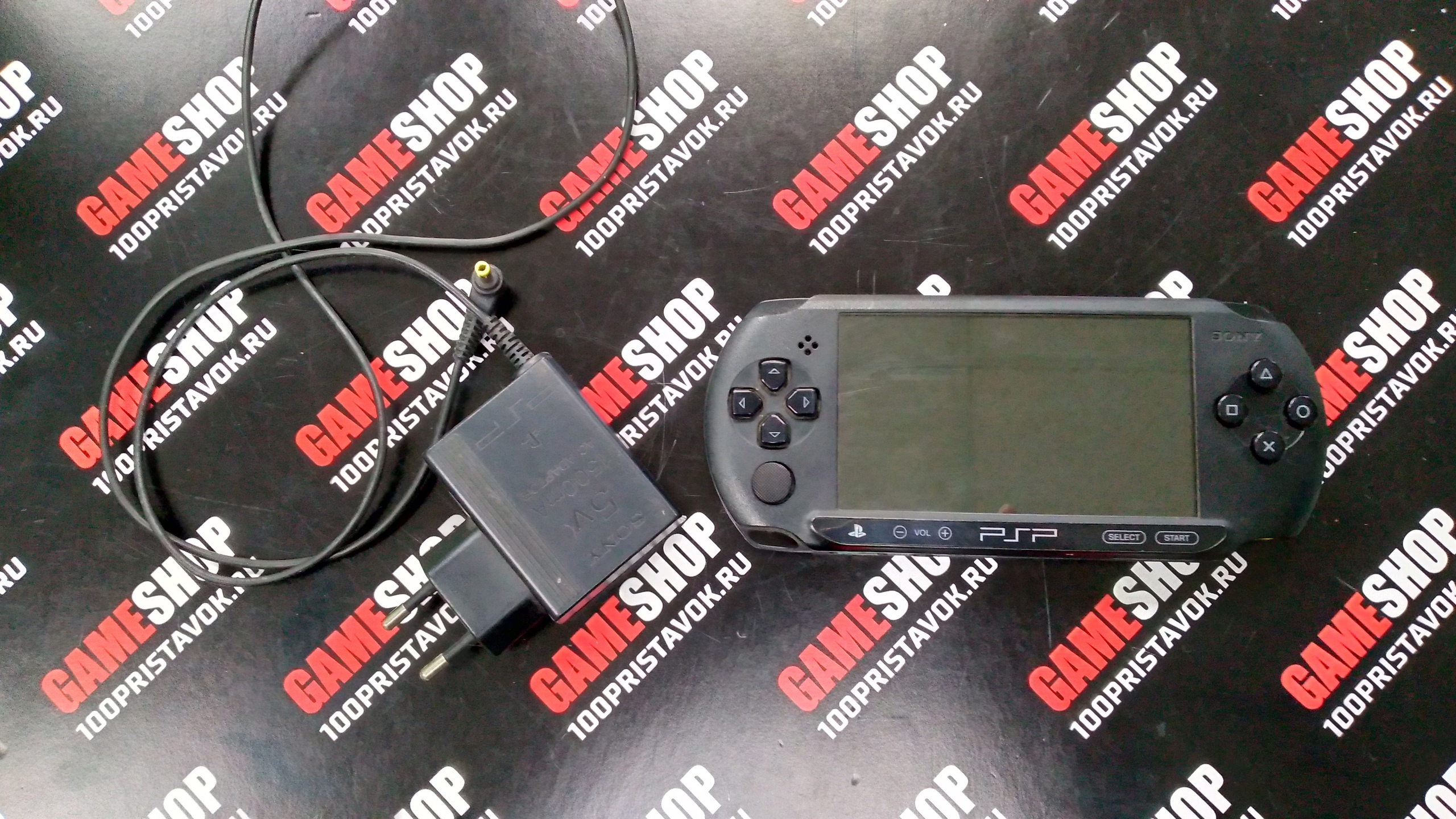 PSP 1008(ПР) +8GB[Б.У ПРИСТАВКИ]