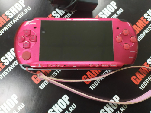 PSP Slim 3008 Red (ПР) + 16GB[Б.У ПРИСТАВКИ]