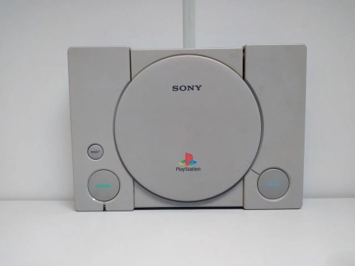 PlayStation 1 Fat SCPH-7000 (NTSC-J, 100В) + КП + доп. геймпад + игра[Б.У ПРИСТАВКИ]